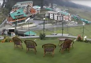 Royal Park Hotel - Image 2