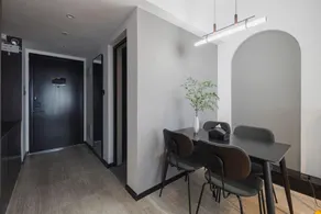 Banana S Design Hotel - Image 4