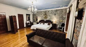 Palacio Pampinot - Image 5
