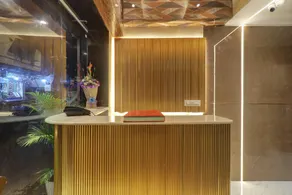 Hotel Omega - Image 2