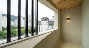 Hound Hotel Gimhae Samgye - Image 3