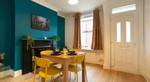Spacious & Central Entire Home - Image 3