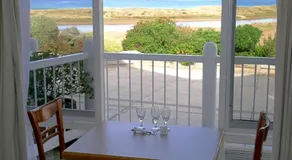 A Great Ocean View Motel - Image 3