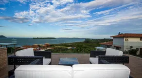 CASA NA PRAIA- BÚZIOS- Condomínio de frente para o mar - Image 4