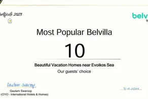 Holiday villa with sea view in Paralia Avlidas - Image 2