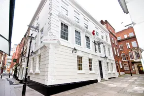 Eldon Chambers Pod 5 by City Living London - Image 3