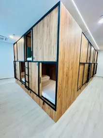 Capsule Inn Madrid - Image 2