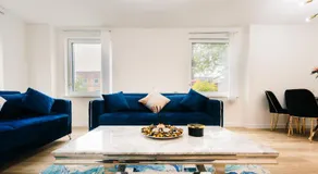 LUX 3BDR Riverside Duplex Mansionette By LCY & ExCeL I 20mins to Central London - Image 3