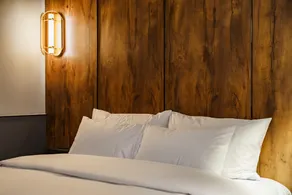 Brown-Dot Hotel Geomdan - Image 2