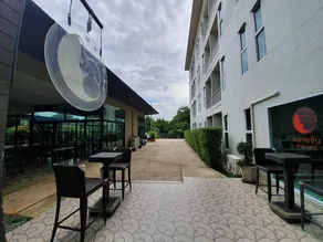 Plychan Hotel - Image 3