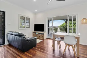 Relaxing Stay Near Brisbane’s Cultural Heart - Image 5