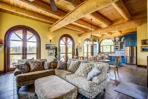 Unique Cottage - Image 3