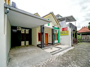 OYO 90869 Happy Homestay Syariah - Image 4