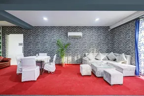 Super Townhouse Tipsyy Near Bestech Central Square Mall - Image 3