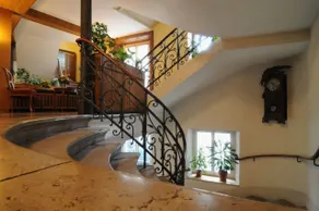 Hotel Weisses Kreuz - Image 3