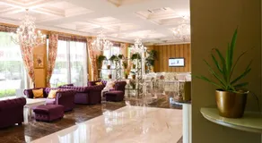 Parish Hotel - Image 2