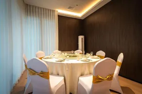 Phoenix Allin  Hot Spring Resort Hotel - Image 3