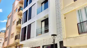 Atypicap Capsule Hostel - Image 2