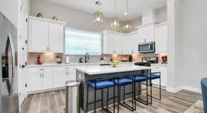 Newly Built & Gated 2 Story Gem in Houston Heights near Airport - Image 5