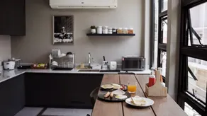 Poshtel 56 - Image 4