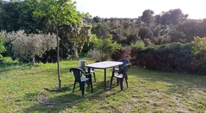 Maison rénovée avec terrasse et jardin privé, aéroport et Aix-en-Provence à 15 minutes - Image 2