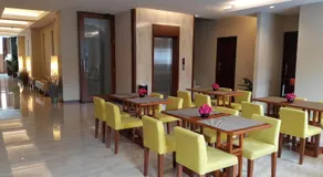 BIZ HOTEL City Center - Image 4