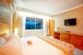 Pan Family Syariah Hotel - Image 2
