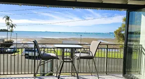 Whitsunday Waterfront Apartments - Image 4