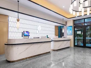 Country Inn & Suites by Radisson Huai'an Lianshui RT-Mart Andong Road - Image 2