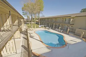Americas Best Value Inn - Image 2