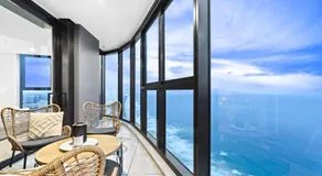 LUXURY HIGH FLOOR 3 Bedroom Unit with OCEAN Views - Q Stay - Image 2