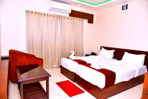 Hotel Coorg Palace - Image 5