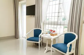 Sun & Sea Hotel - Image 4
