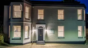 Thetford Hive - Premium Self Check-In Aparthotel - Image 4