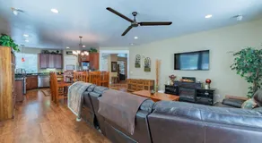 Red River Retreat - Image 3