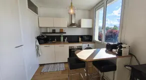 Appartement lumineux avec parking gratuit, accès Lyon rapide - Image 3