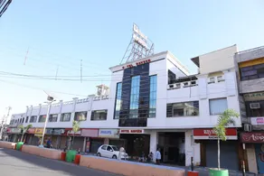 Hotel Naveen - Image 5