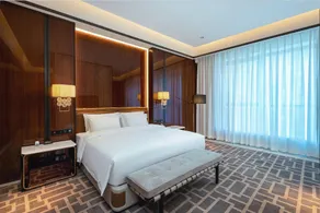 Longnan Xingchao Grand Skylight International Hotel - Image 2