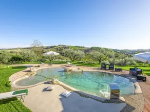 Holiday Home in Fermo with Heated Pool - Image 3