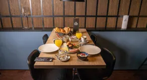 Hotel Grandcafe De Doelen - Image 3
