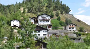STILFSER HÜTTL Ein ganzes Ferienhaus für euch in SÜDTIROL in Alleinlage mit Ortlerblick euer Refugium mit privatem Gartenbereich für gemeinsame Zeit auch gern mit Hund im Nationalpark Stilfserjoch Ski-und Wandergebiet SULDEN in der Nähe - Image 4