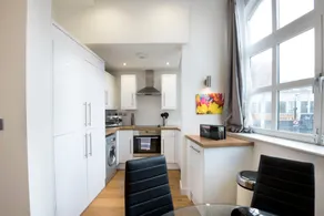 Barbican Apartments - Image 5