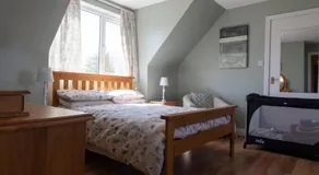 Barrymor Twin, Family and Double Room - Image 3