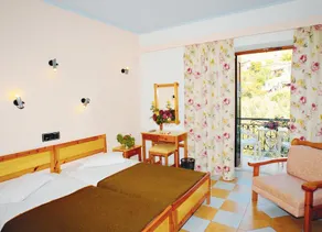 AMFITRITI HOTEL - Image 1