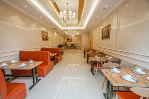 Vienna Hotel Hubei Yidu Jiefang Building - Image 5