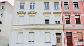 City Apartment I 75qm I Kostenloser Parkplatz I Nähe Staatstheater I WLAN - Image 5