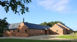 Hedges House - Image 2