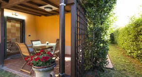 Appartamenti Residence Montebello, relax con giardino e piscina - Image 5