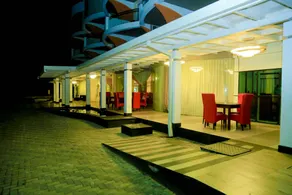 Ceylon Sea Hotel - Image 2