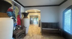 Spacious 5-bedroom farmhouse in Laveen with AC - Image 4